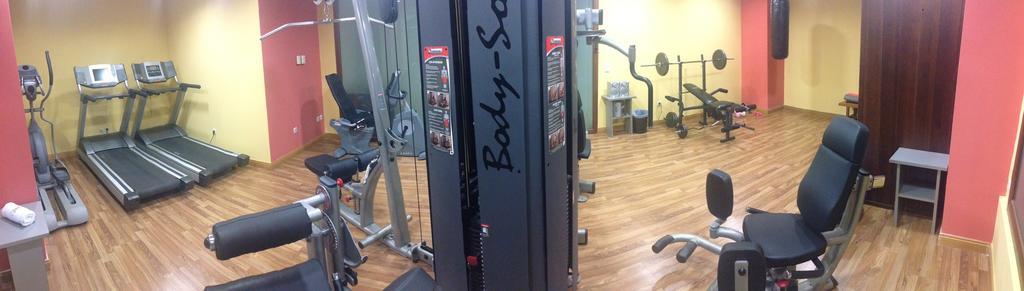 Valis Resort Hotel Volos Exterior foto Body-Solid exercise machine